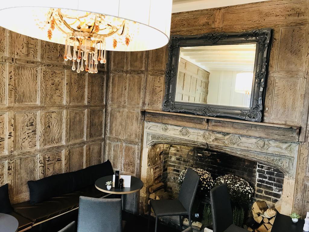 Whitehouse Rye Bed and Breakfast Εξωτερικό φωτογραφία The interior of the restaurant