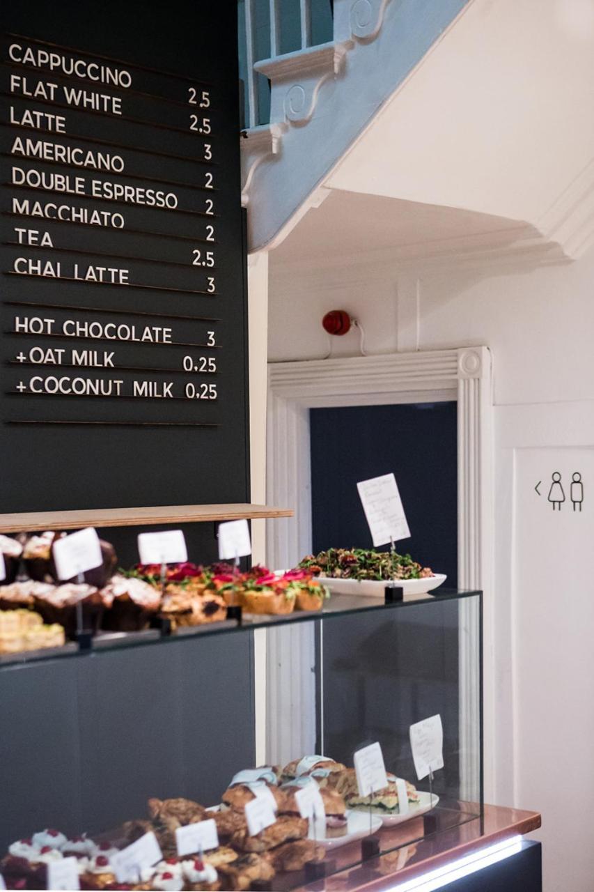 Whitehouse Rye Bed and Breakfast Εξωτερικό φωτογραφία Menu at a cafe