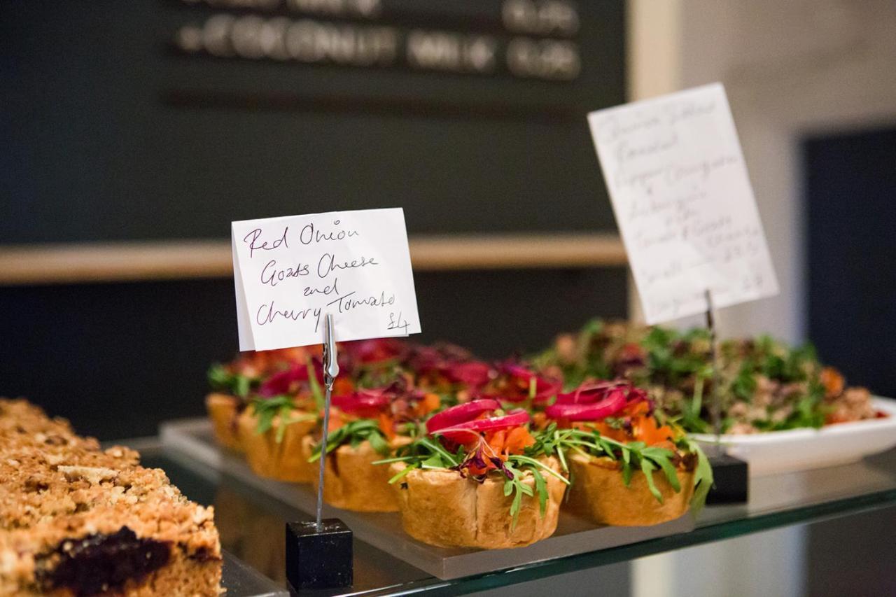 Whitehouse Rye Bed and Breakfast Εξωτερικό φωτογραφία A selection of food at the café